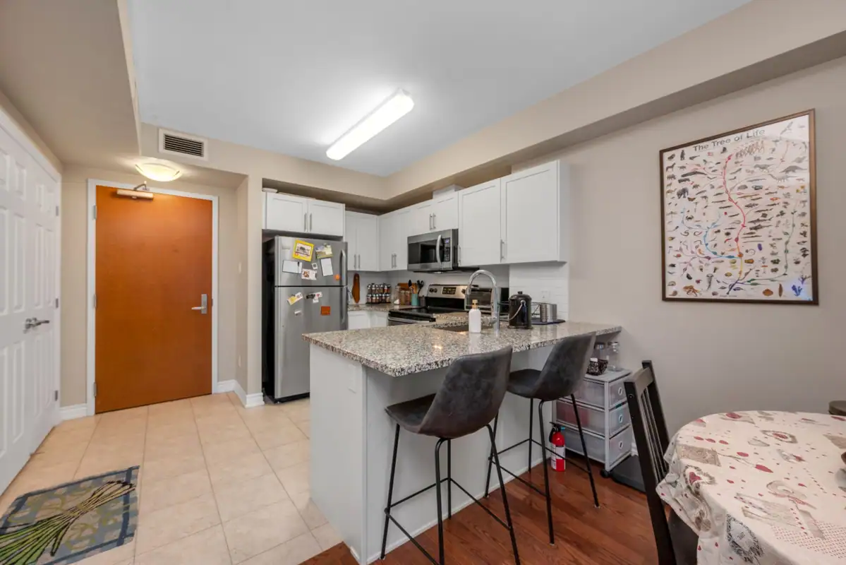 1003 195 Besserer Street photo 5