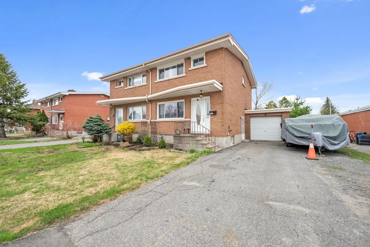 144 Viewmount Drive photo 2