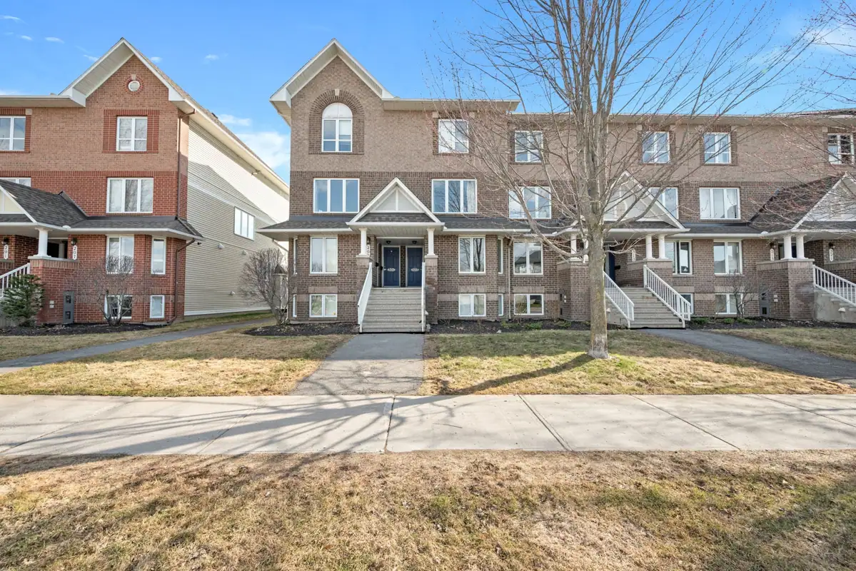299 Aquaview Drive, Orleans