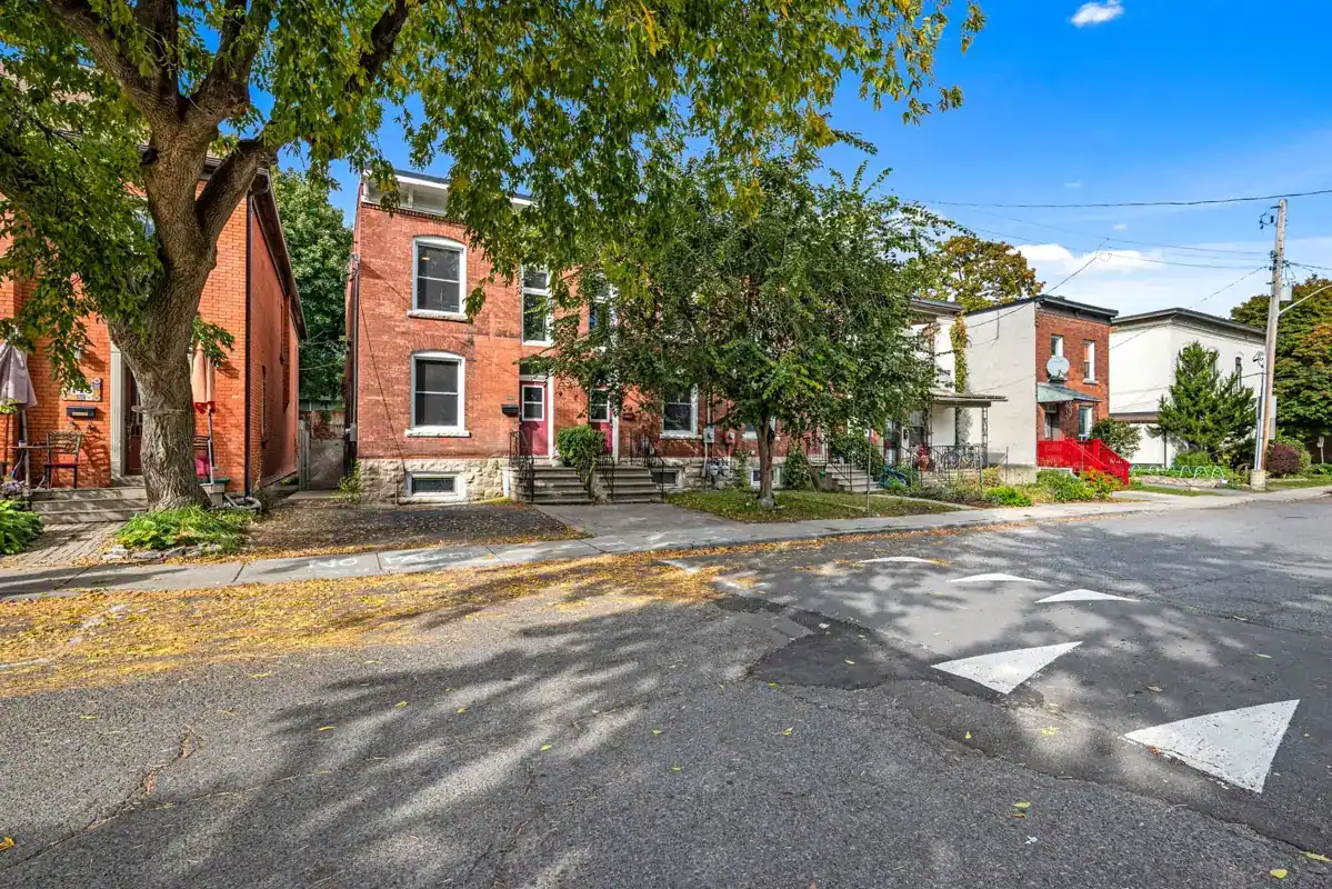141 Primrose Avenue photo 2