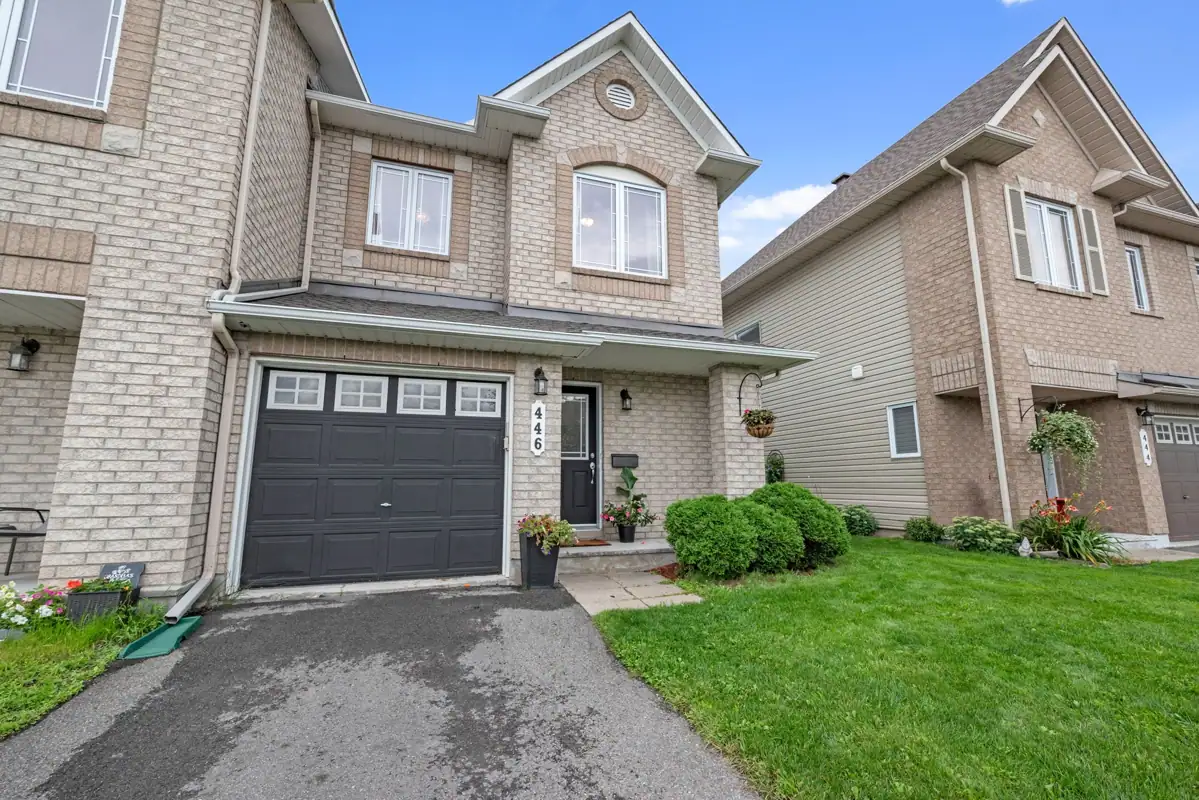 446 Goldenbrook Way photo 5