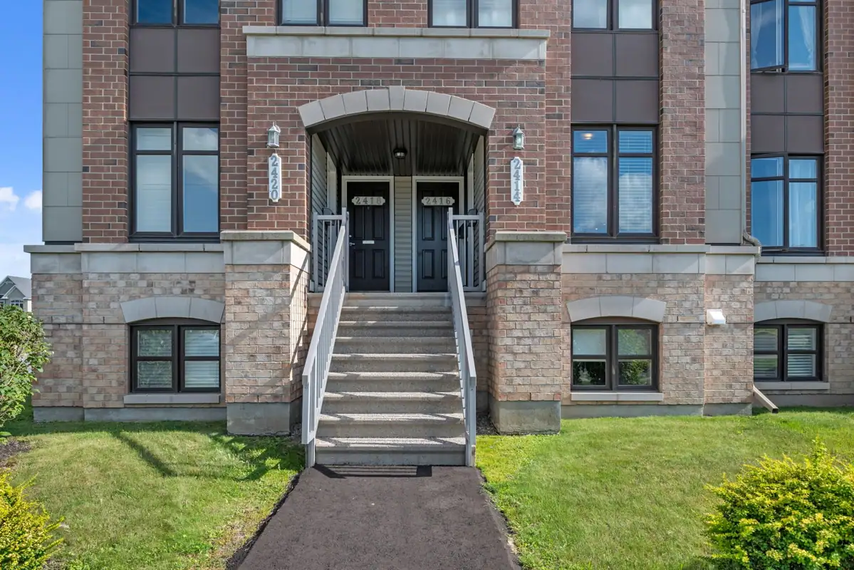 2414 Esprit Drive photo 3