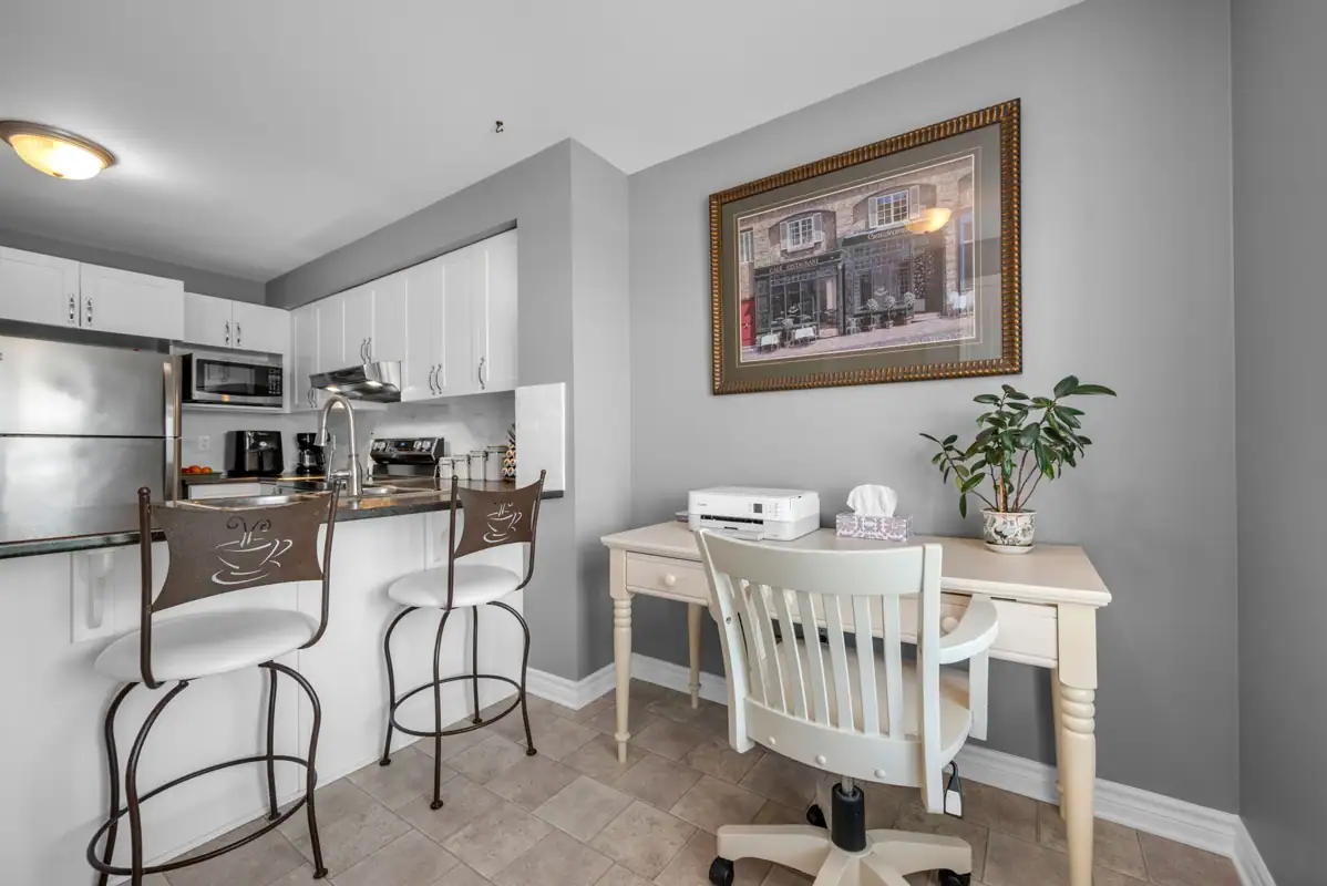 2414 Esprit Drive photo 5