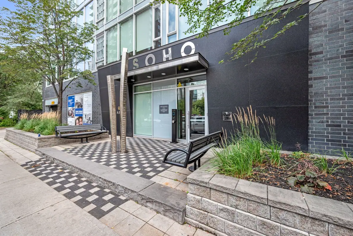 810 300 Lisgar Street, Ottawa Centre