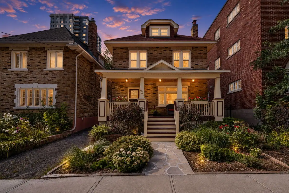 425 Besserer Street photo 2