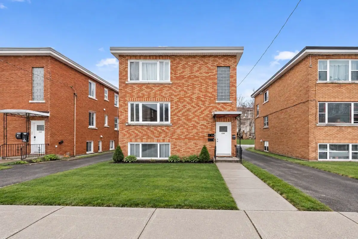 134 Jolliet Avenue, Vanier