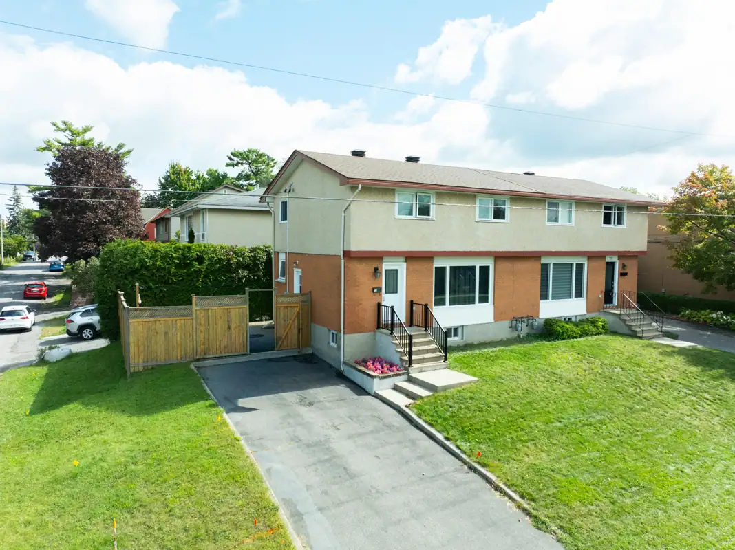 331 Britannia Rd photo 2
