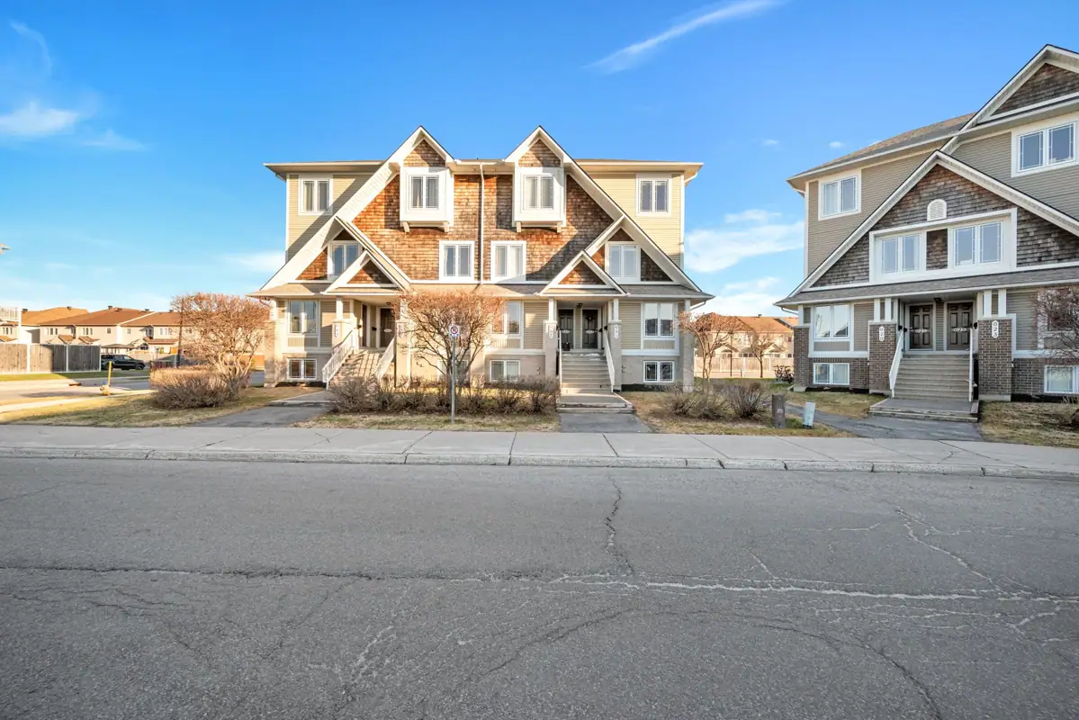 32-633 Lakeridge Dr, Cumberland