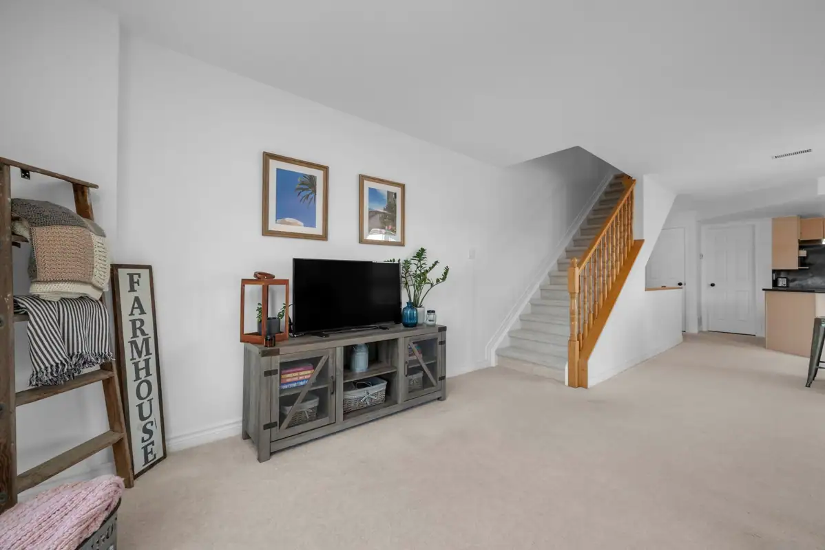 32-633 Lakeridge Dr photo 4