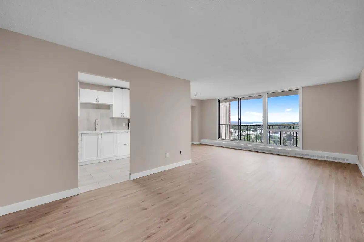 1709 665 Bathgate Drive photo 4
