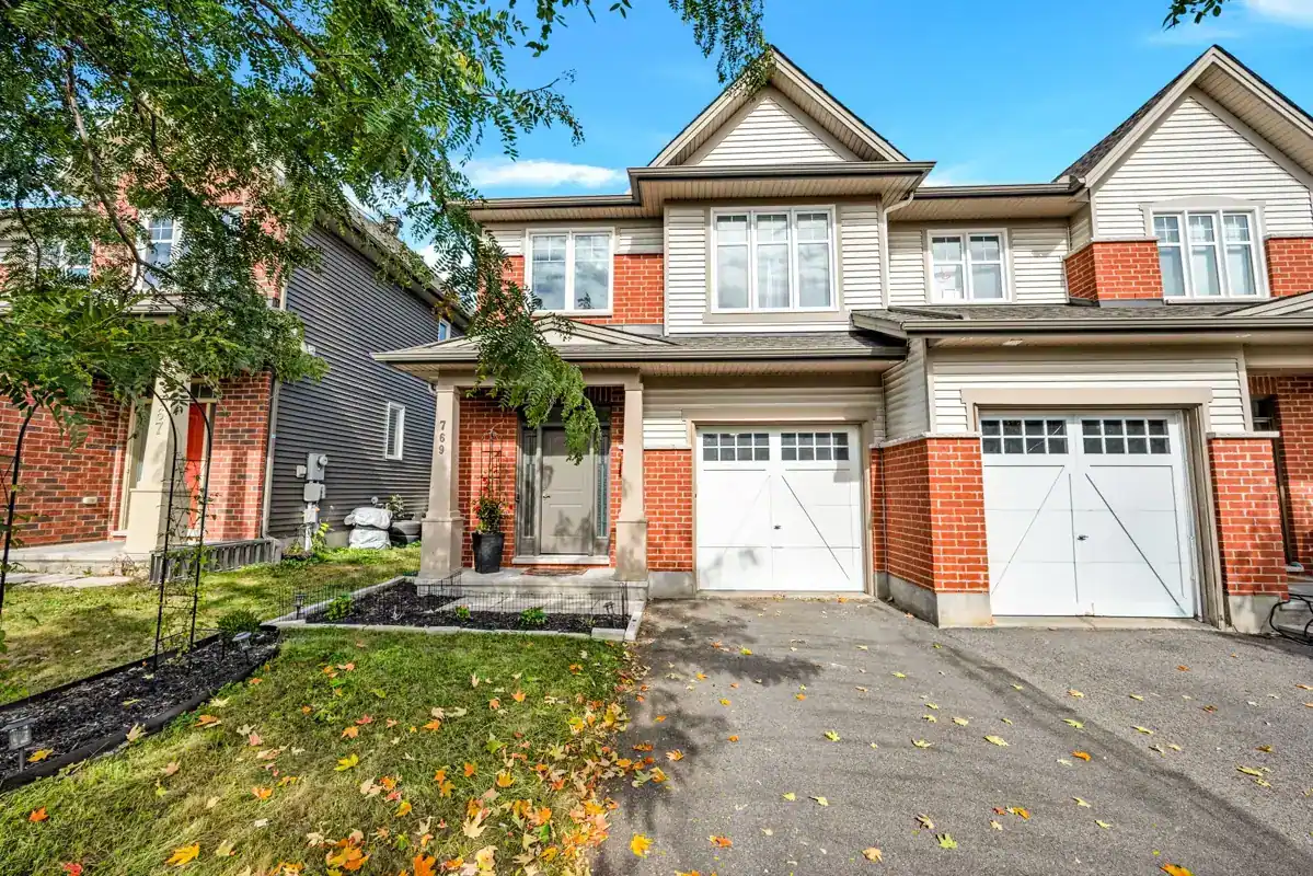 769 Hazelnut Crescent, Findlay Creek