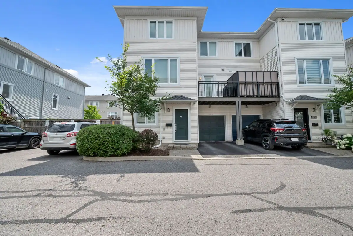 65 Songbird Private, Bells Corners